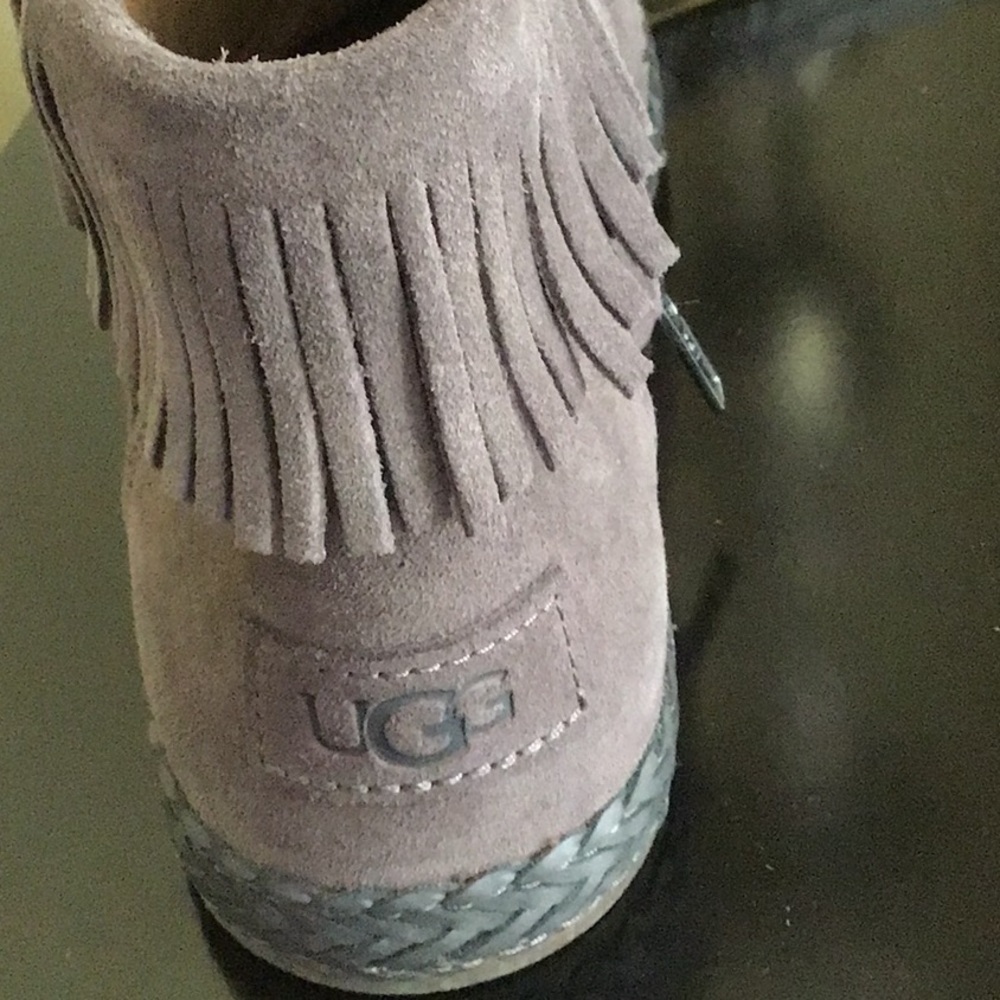 Uggs booties - Picture 3 of 7